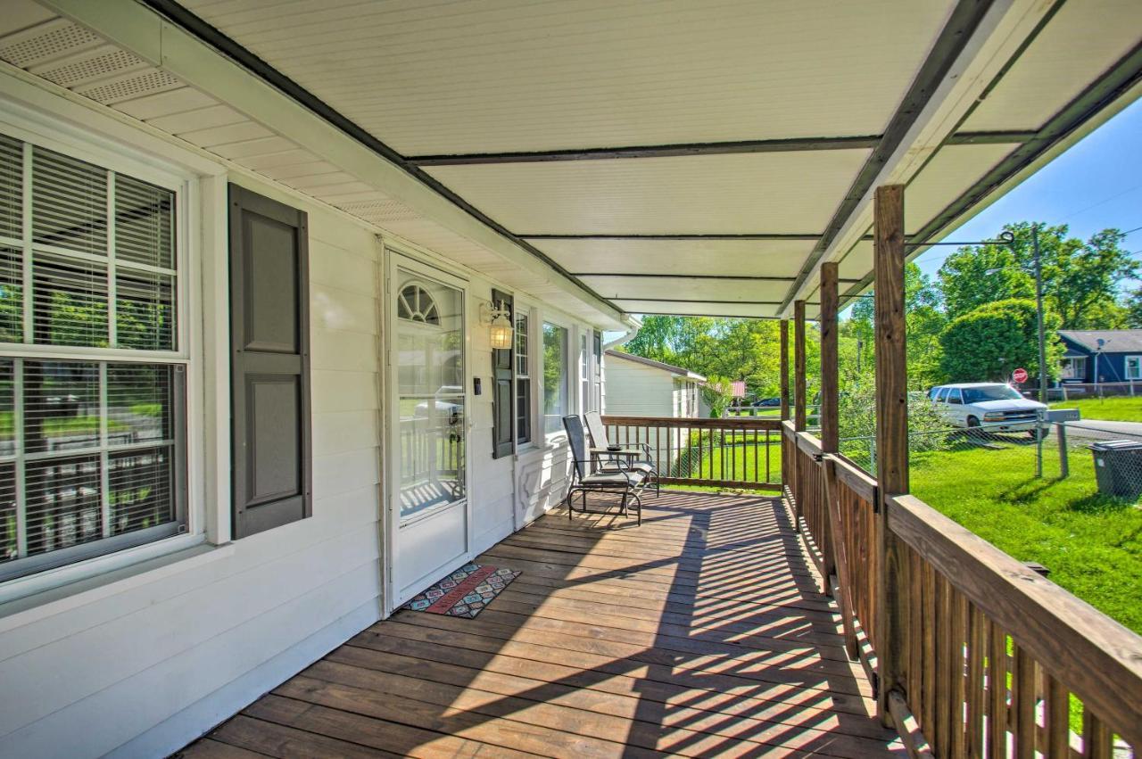 Dog-Friendly Fayetteville Home With Hot Tub! Bagian luar foto