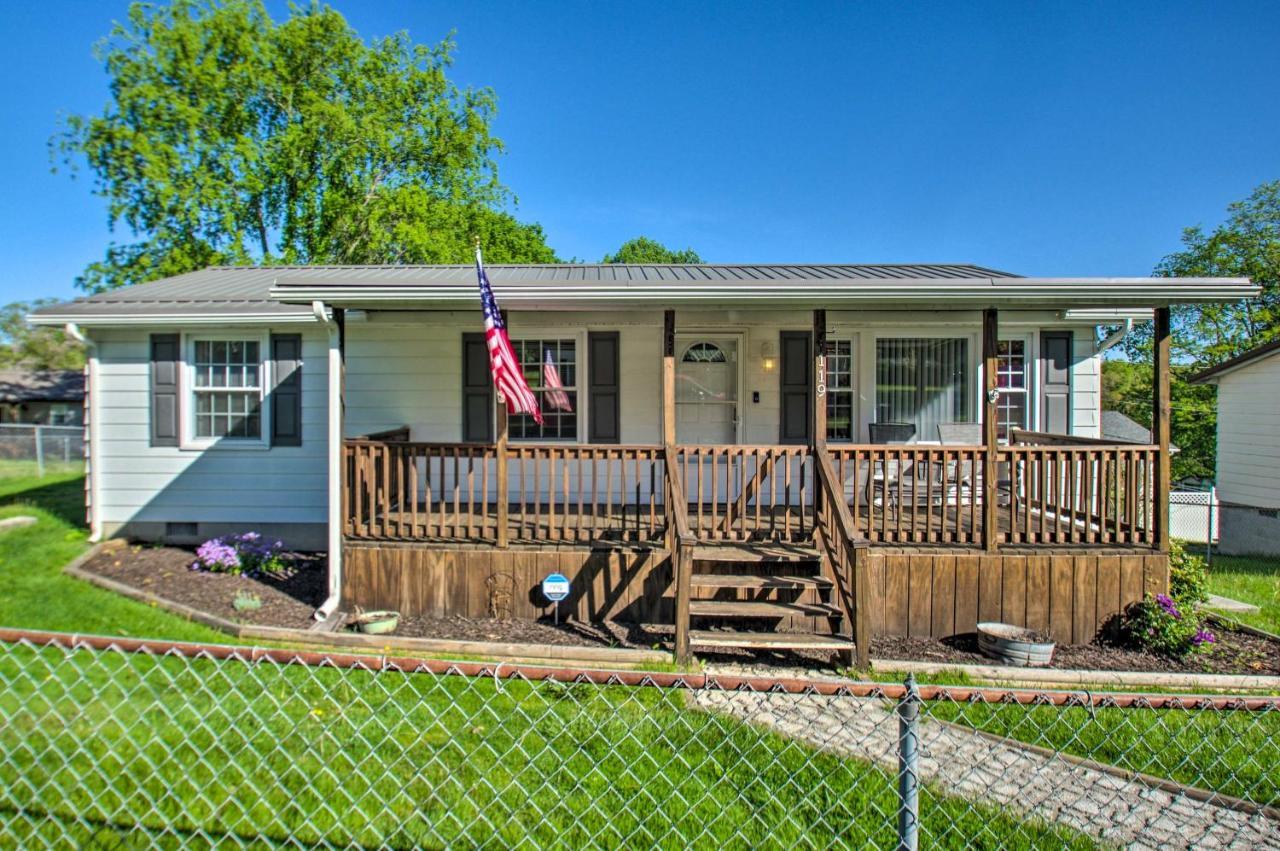Dog-Friendly Fayetteville Home With Hot Tub! Bagian luar foto