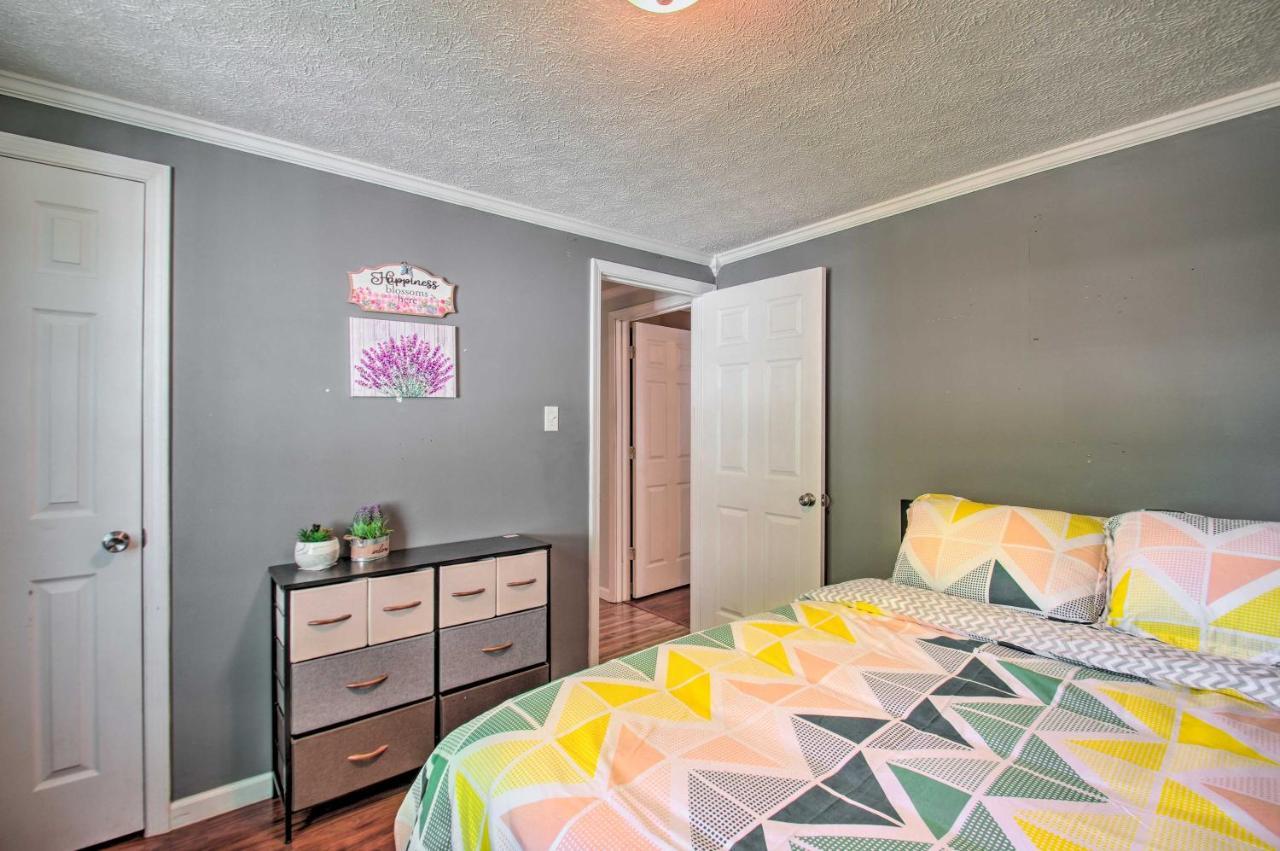 Dog-Friendly Fayetteville Home With Hot Tub! Bagian luar foto