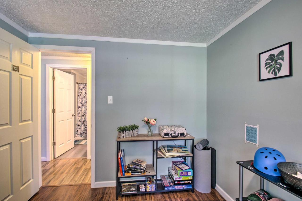 Dog-Friendly Fayetteville Home With Hot Tub! Bagian luar foto