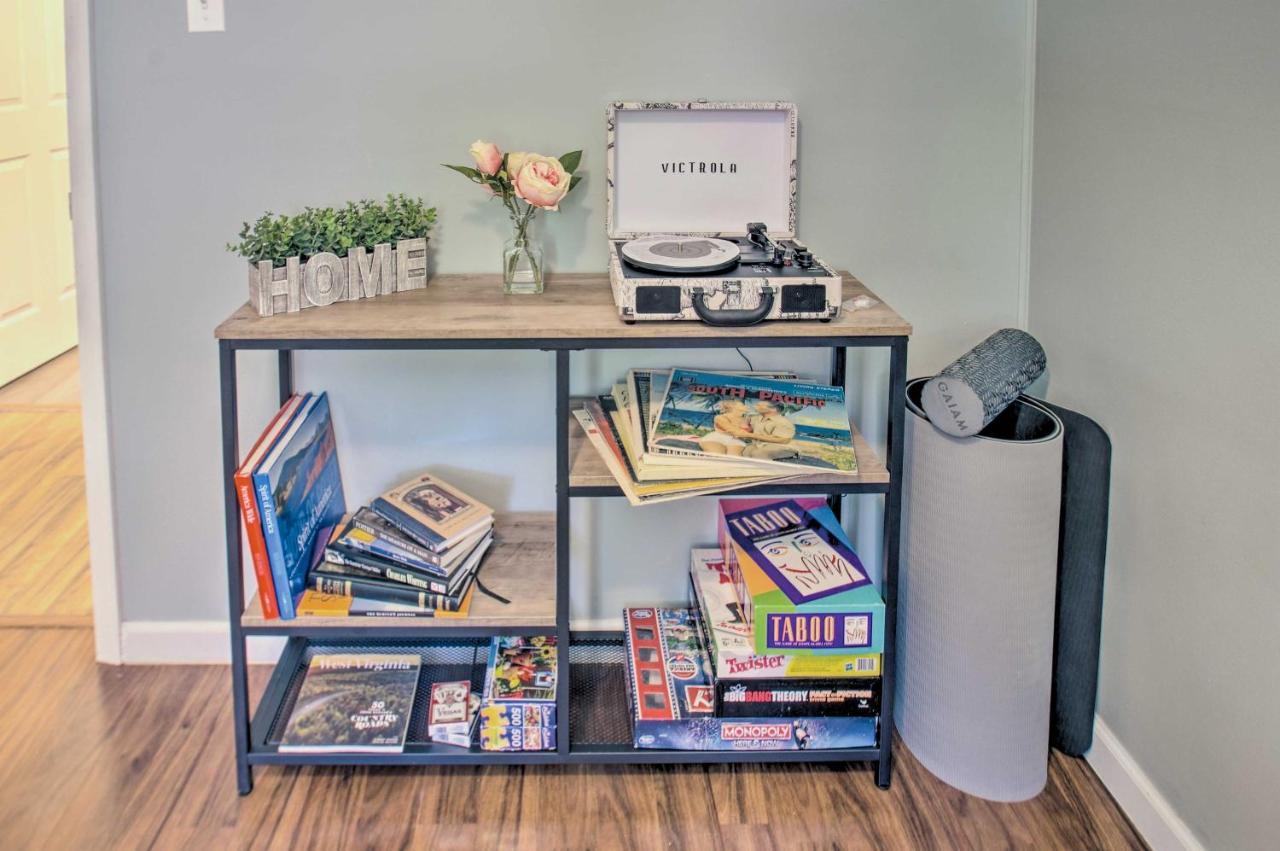 Dog-Friendly Fayetteville Home With Hot Tub! Bagian luar foto